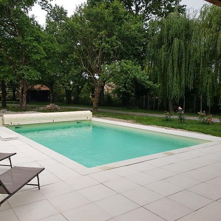 Chalet Du Moulin Cussac-Fort-Medoc Bagian luar foto
